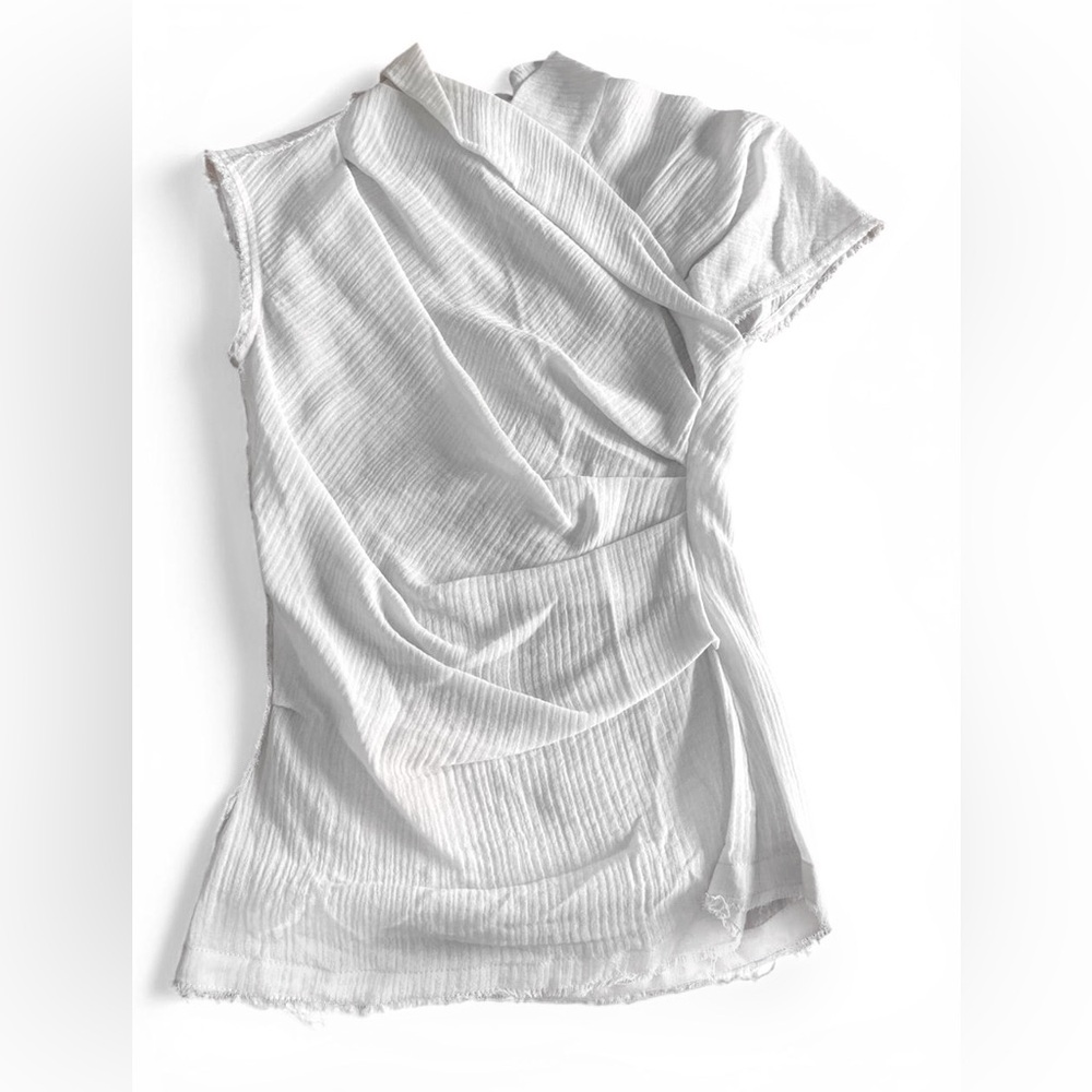 Nina Ricci Ruched Paris Couture Top
White
Like New
Designer
